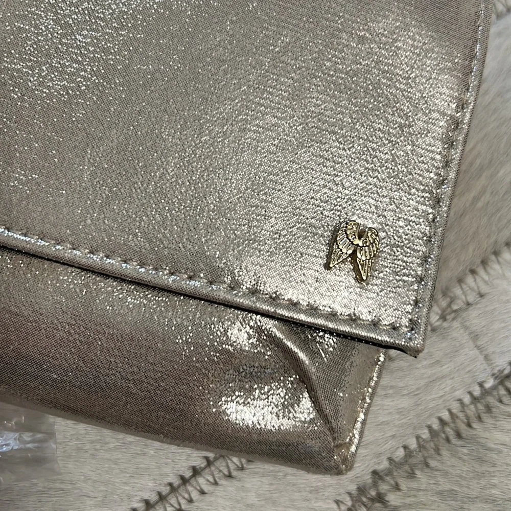 Victoria’s Secret 3 pieces set mini hair straightener - Picture 5 of 9